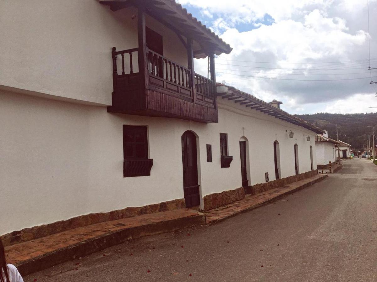 Casa Dante, Desde 1792! Hotell Tibasosa Exteriör bild